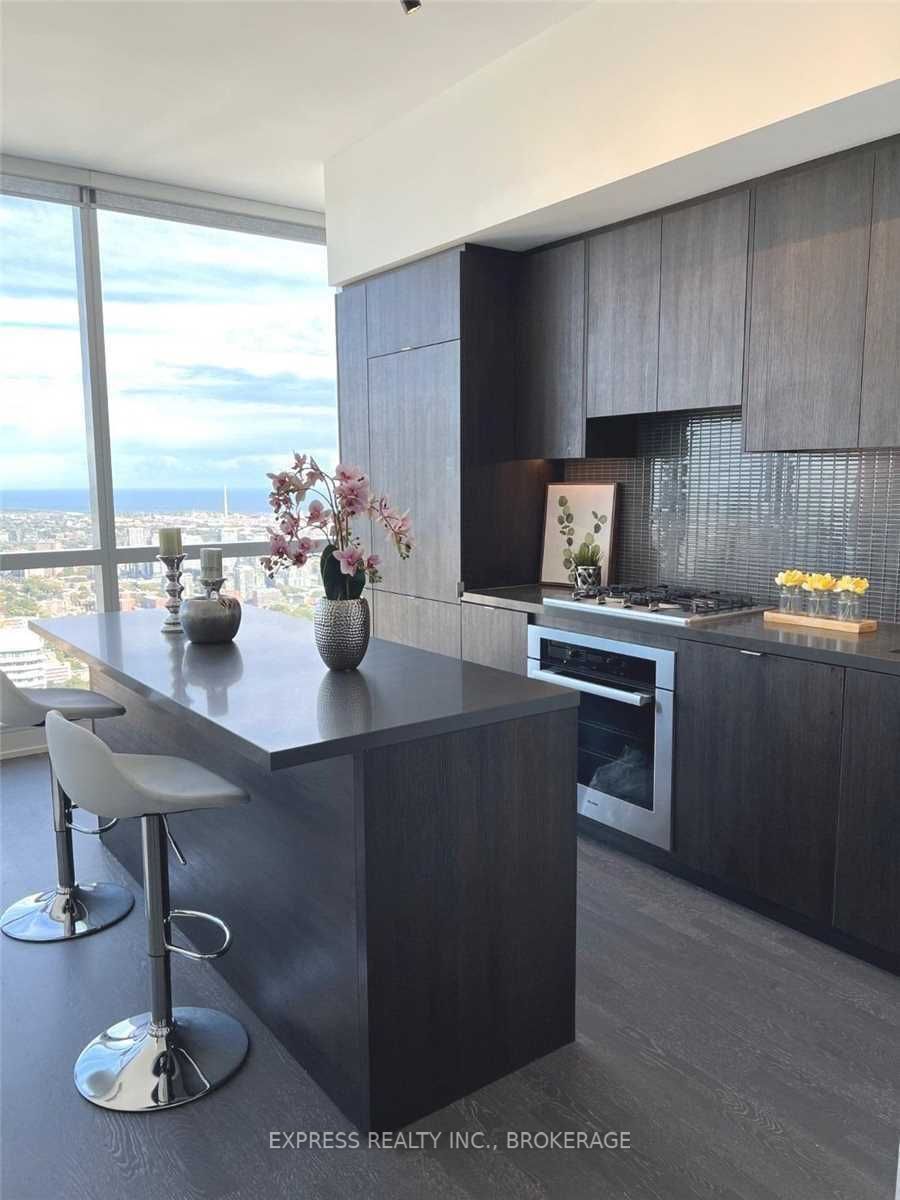 7 Grenville St, #6411