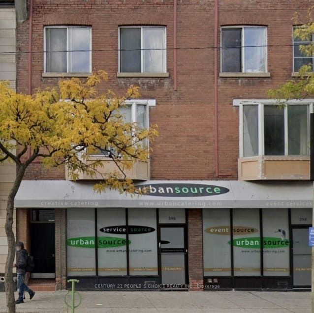 396 Queen St E