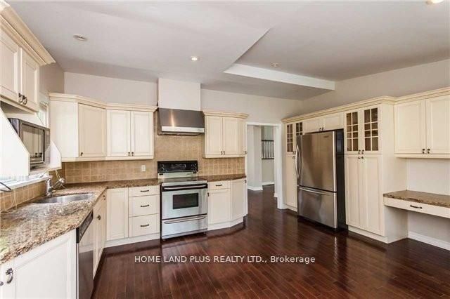 20 Larkfield Dr