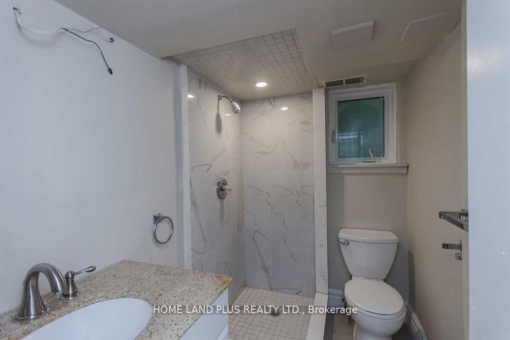 20 Larkfield Dr