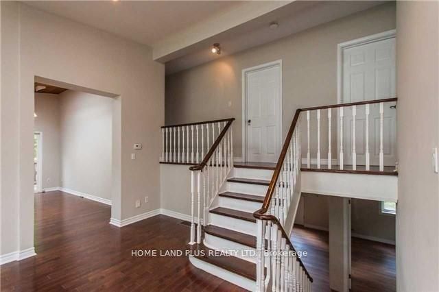 20 Larkfield Dr