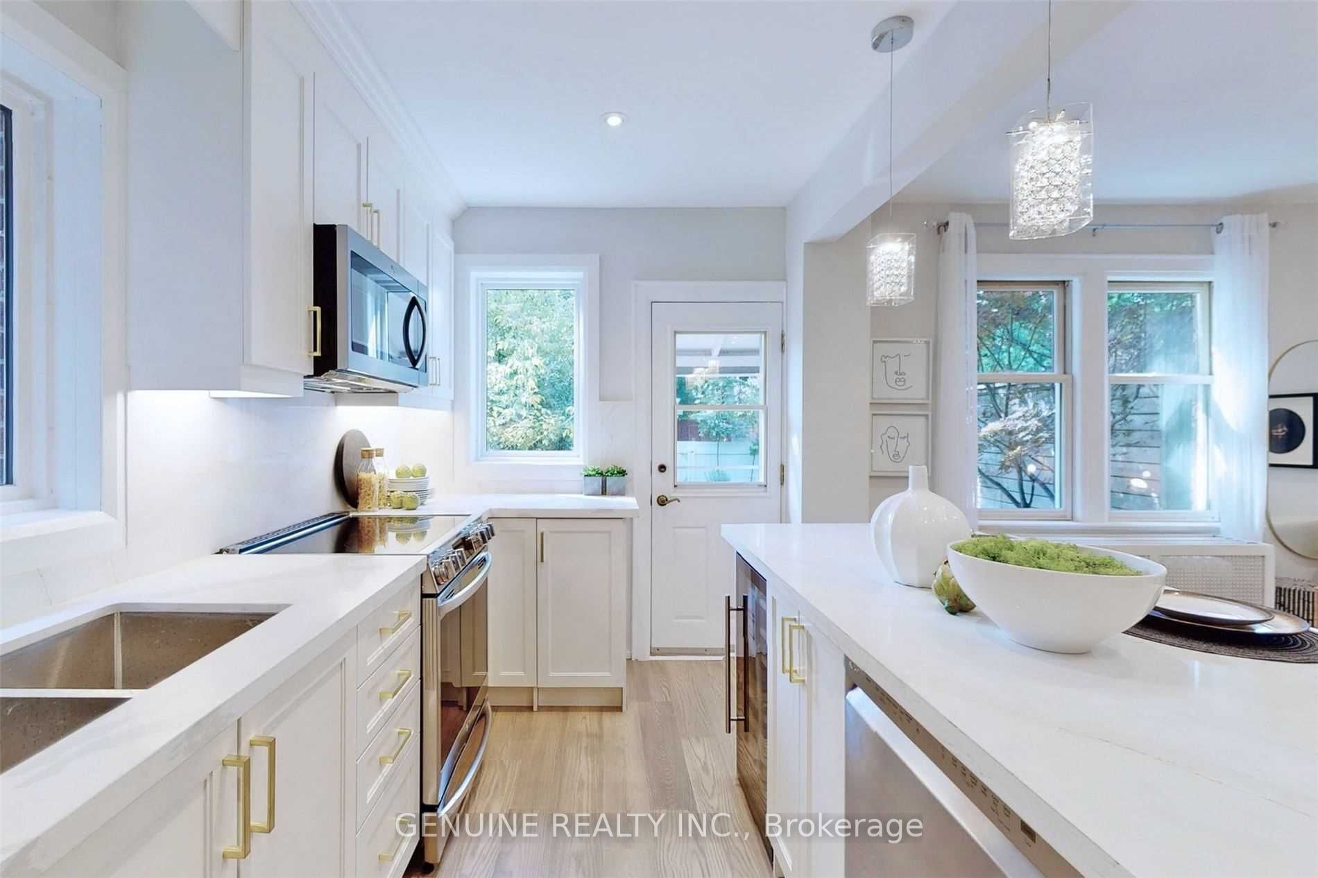 35 Cranbrooke Ave