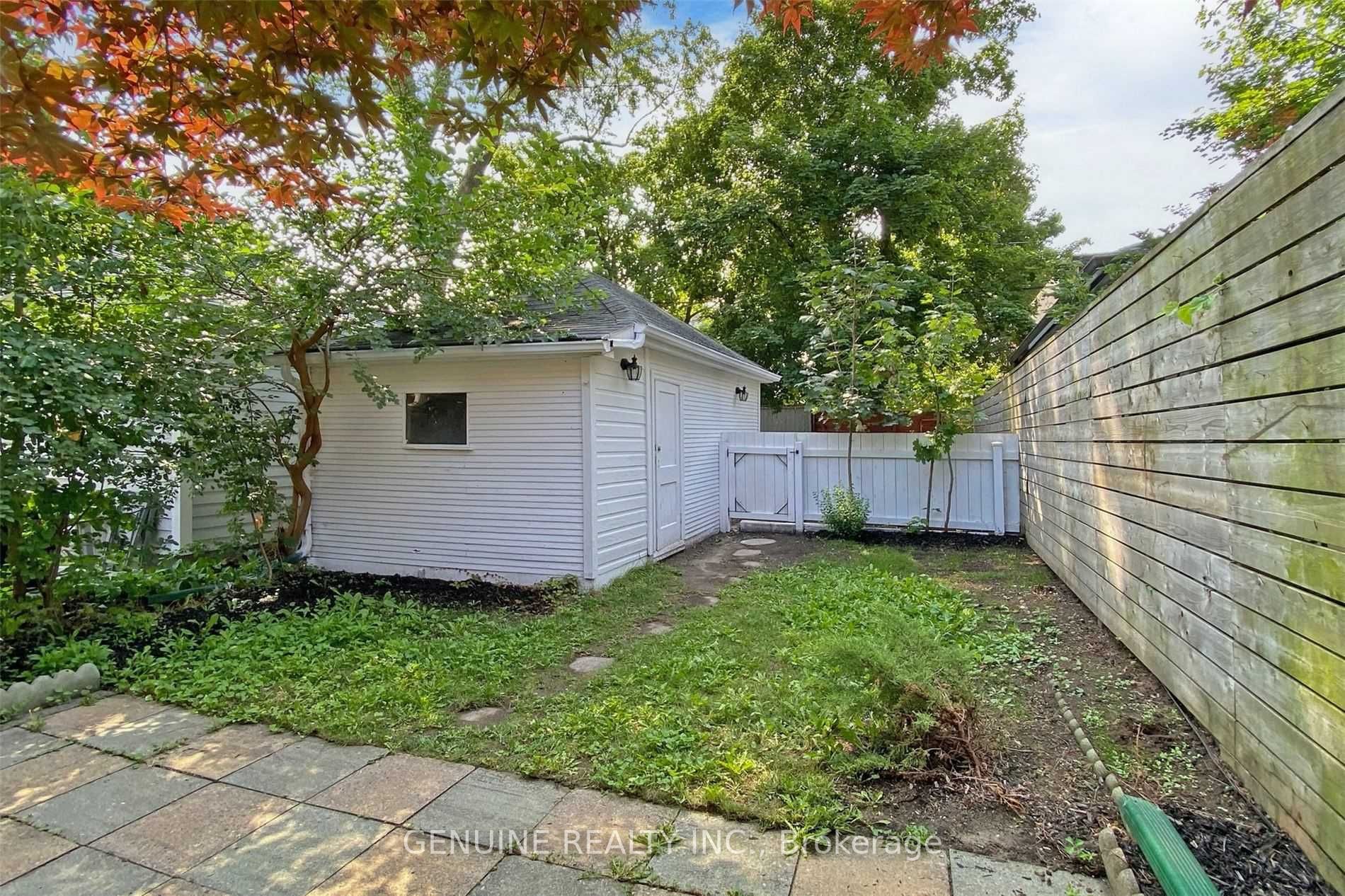 35 Cranbrooke Ave