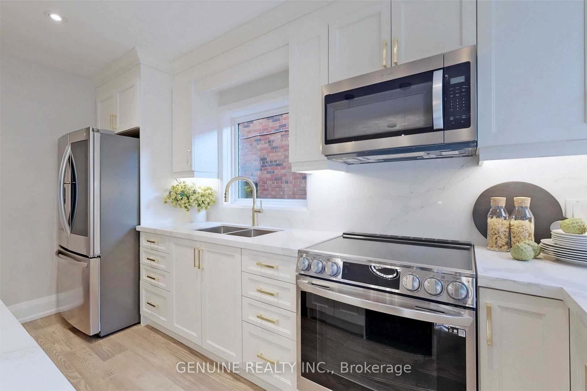 35 Cranbrooke Ave