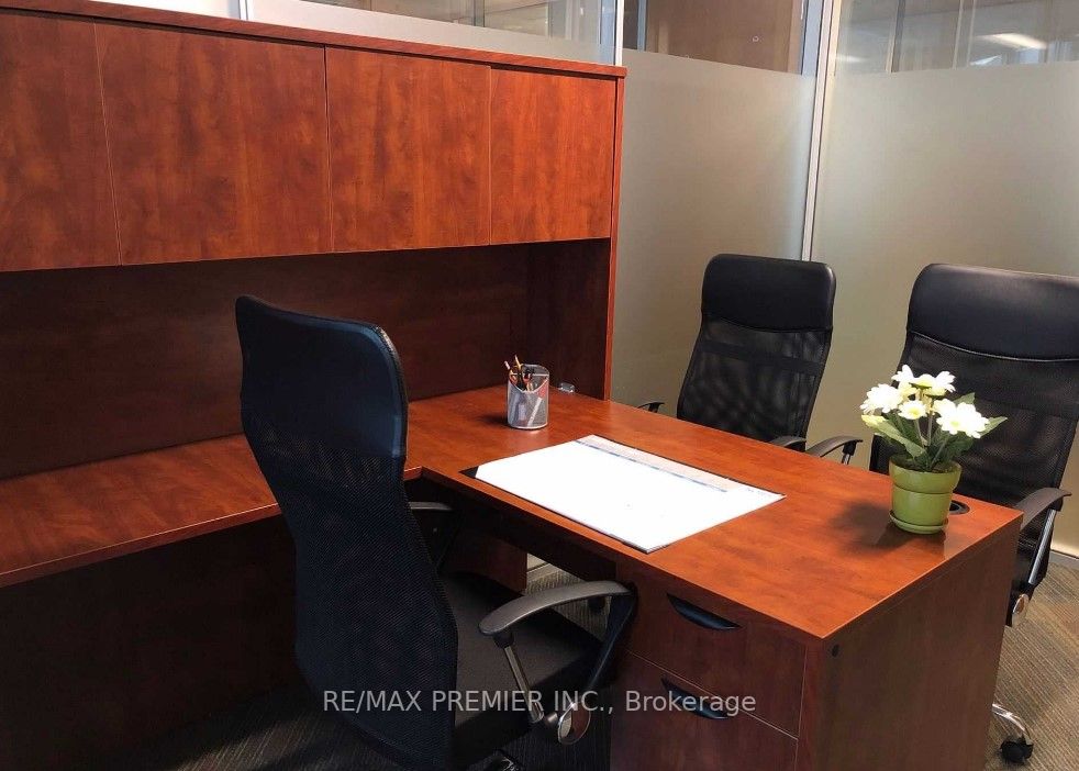 25 Sheppard Ave W, #300-22