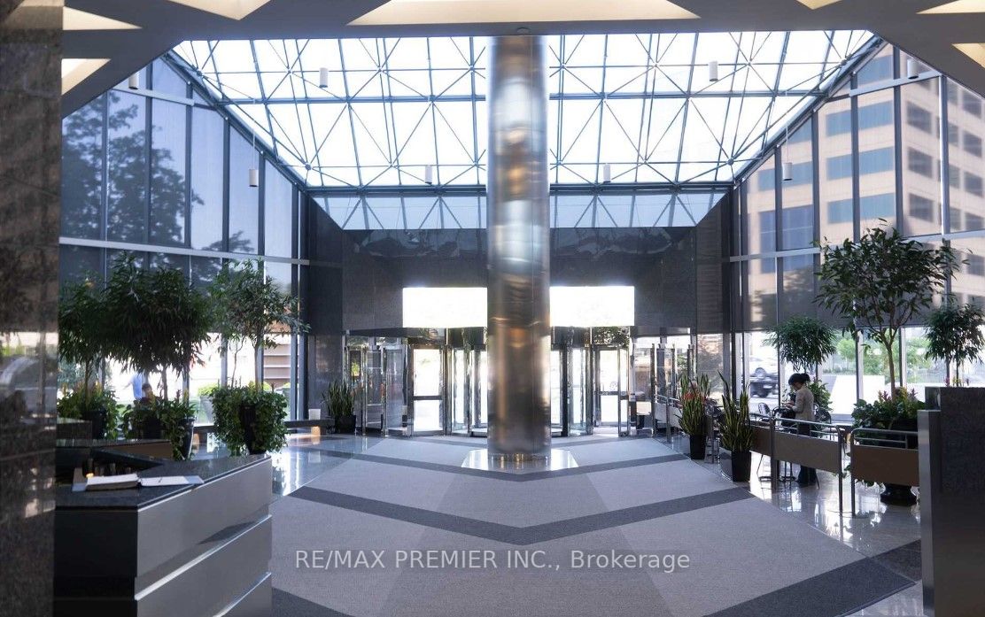 25 Sheppard Ave W, #300-22