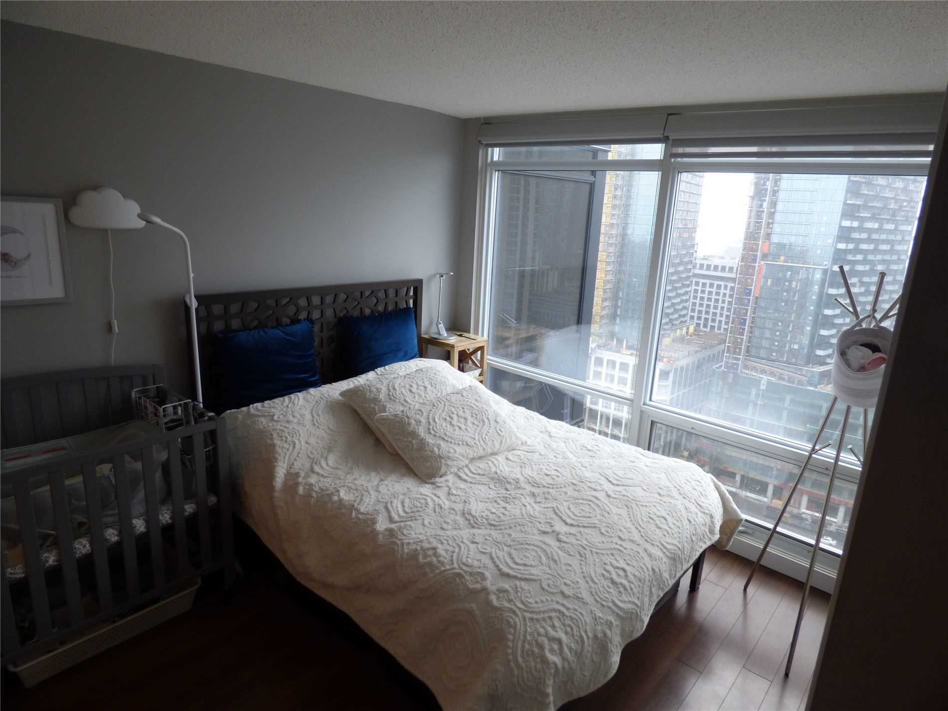 25 Telegram Mews, #3102