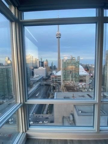 25 Telegram Mews, #3102