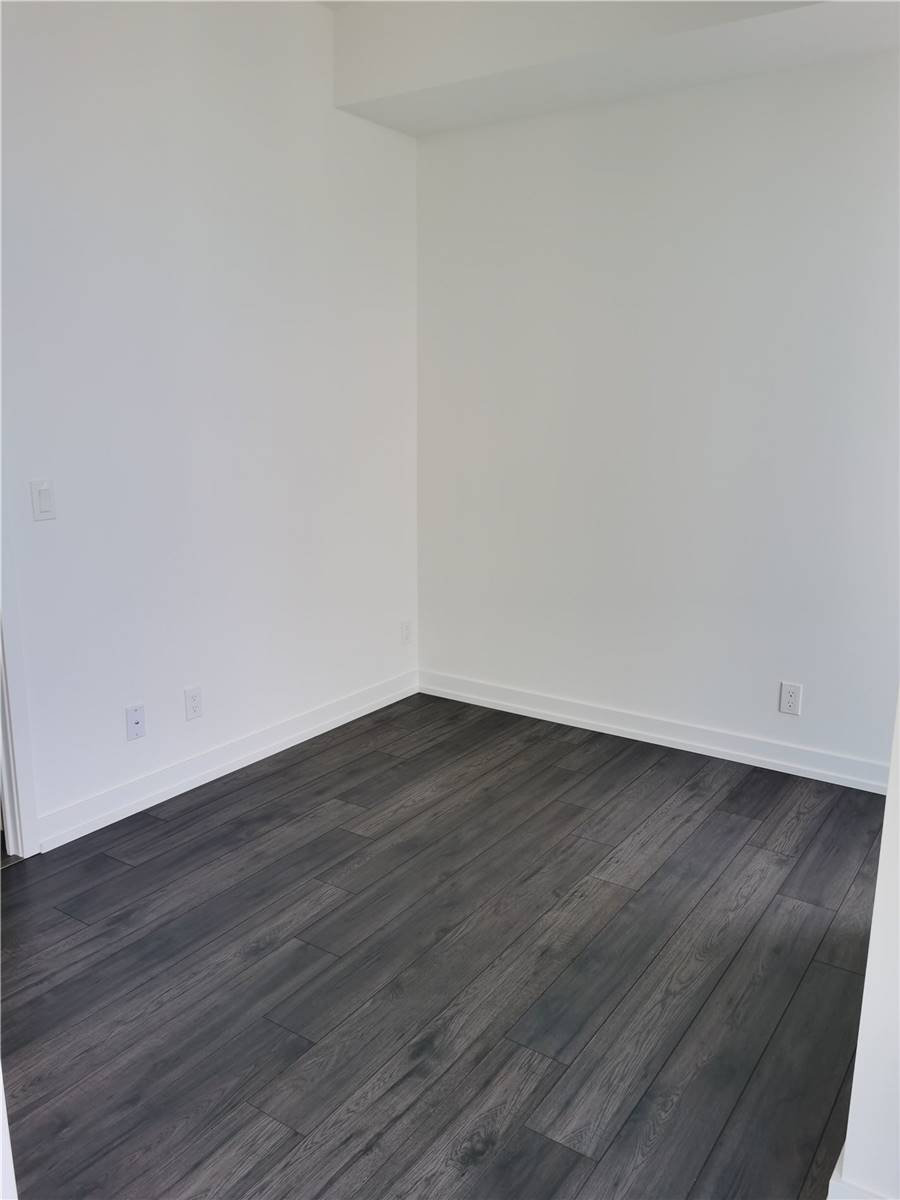 33 Helendale Avenue #2503