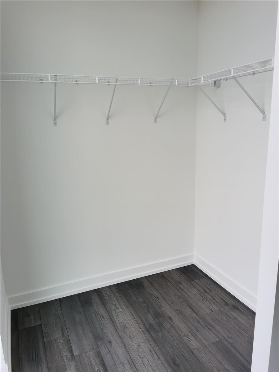 33 Helendale Avenue #2503