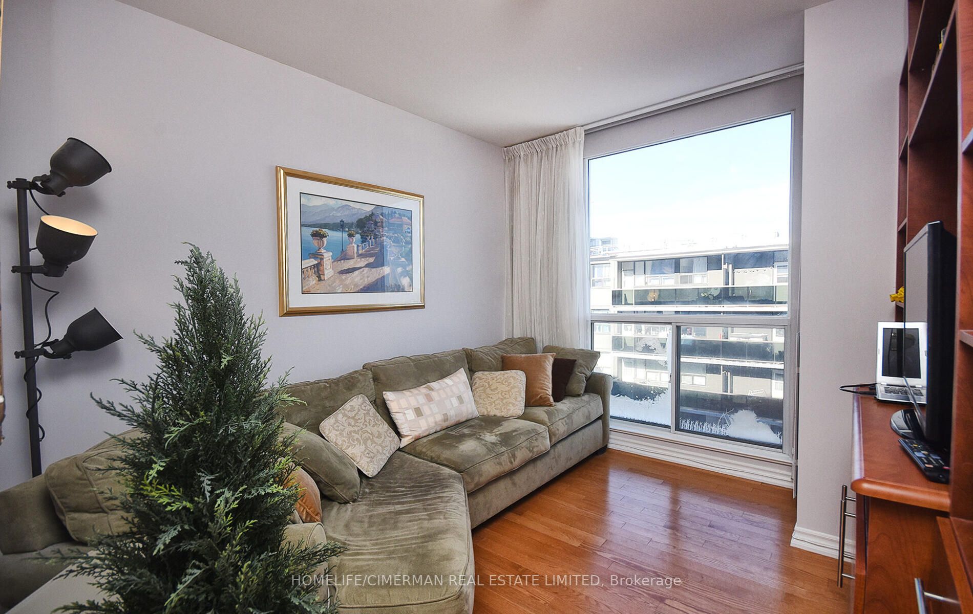 4200 Bathurst St, #705
