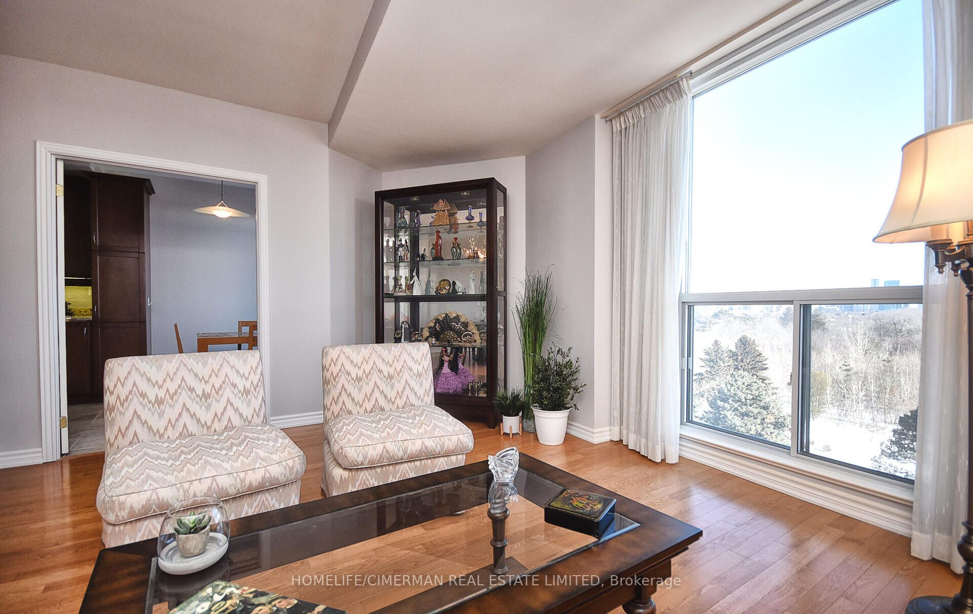 4200 Bathurst St, #705