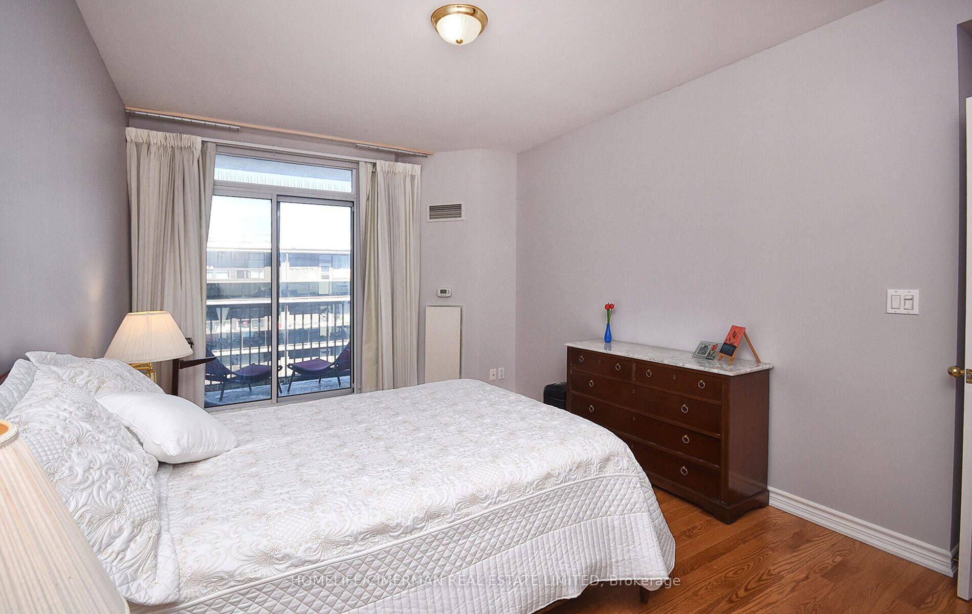 4200 Bathurst St, #705