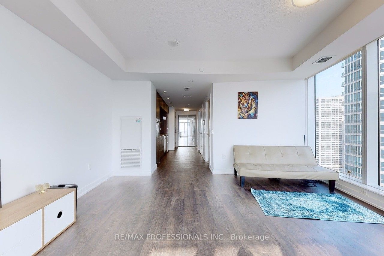 10 York St, #2410