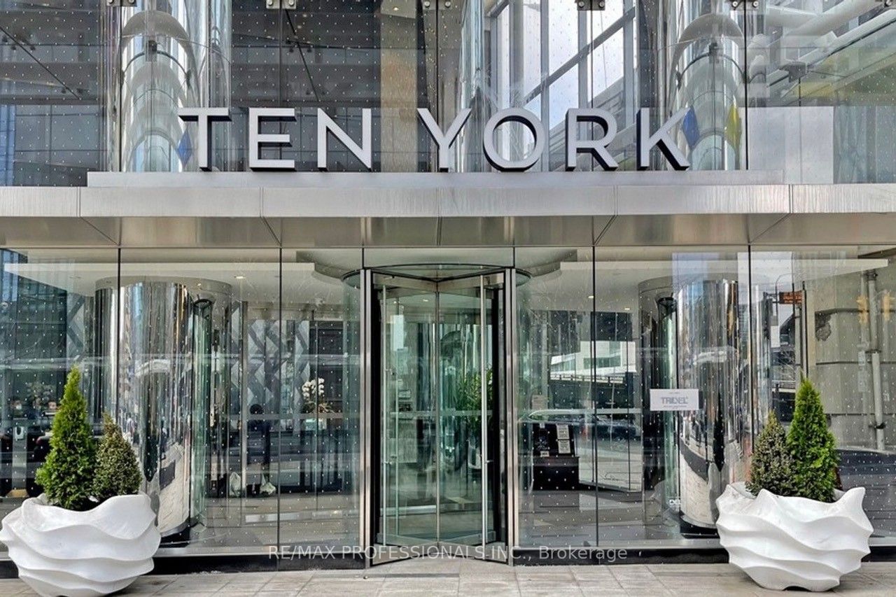 10 York St, #2410