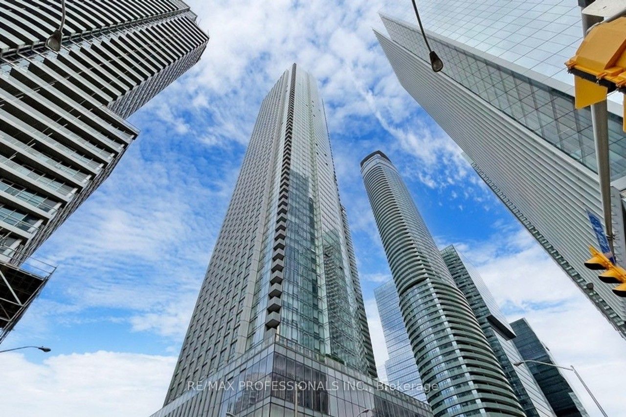 10 York St, #2410