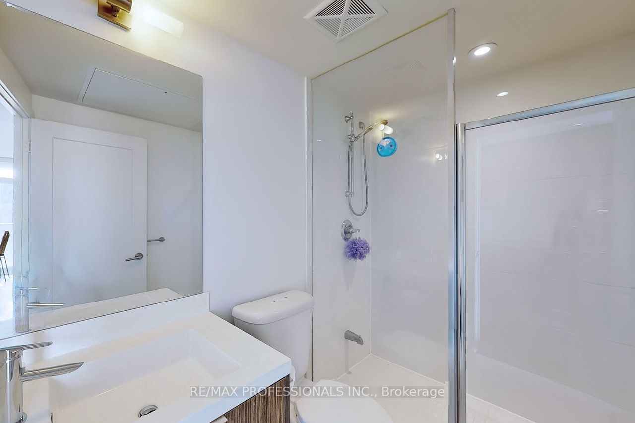 10 York St, #2410