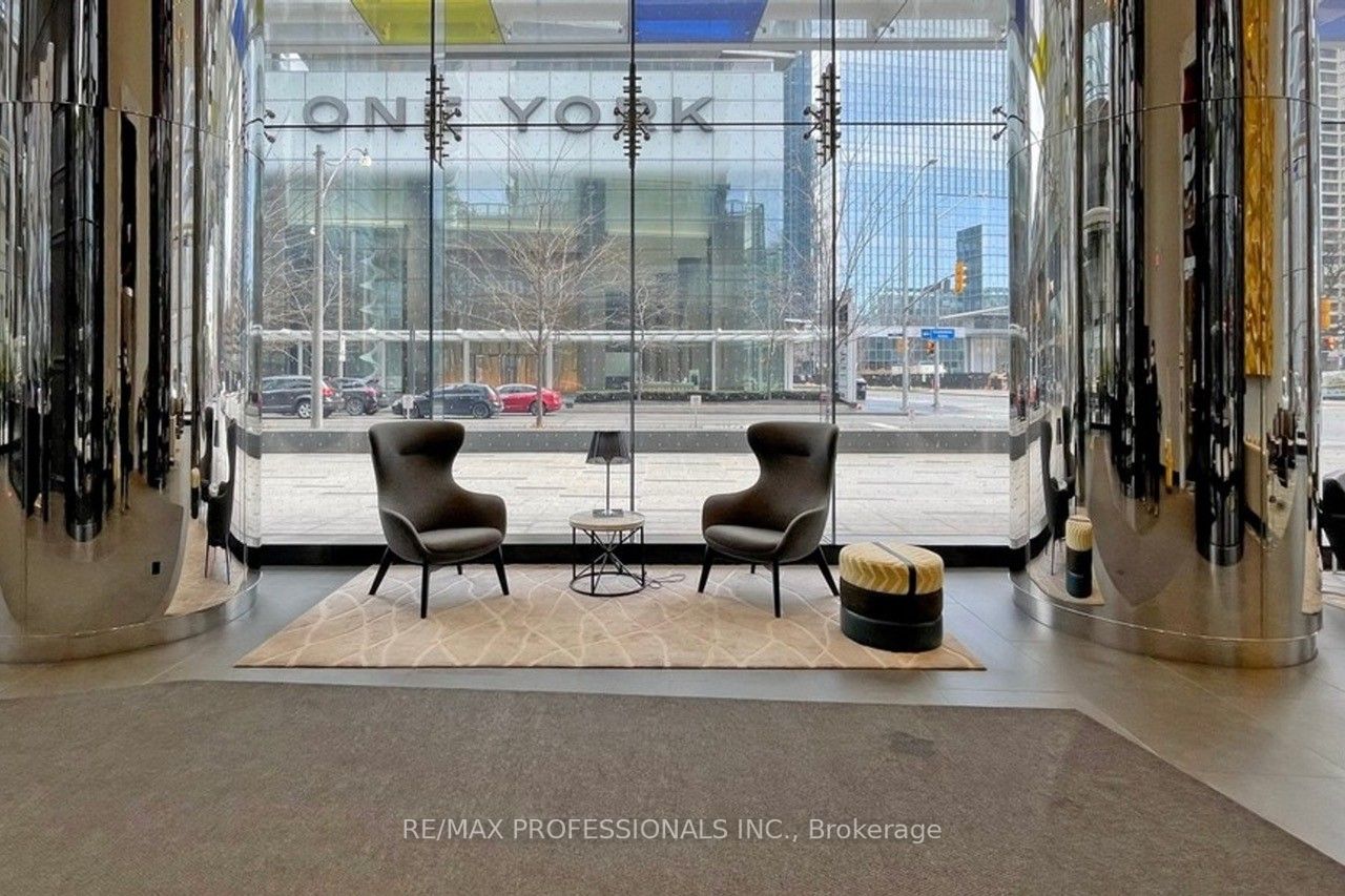 10 York St, #2410