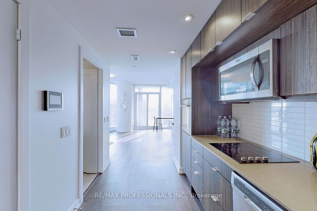10 York St, #2410