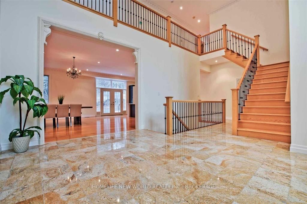 8 Shady Oaks Crescent