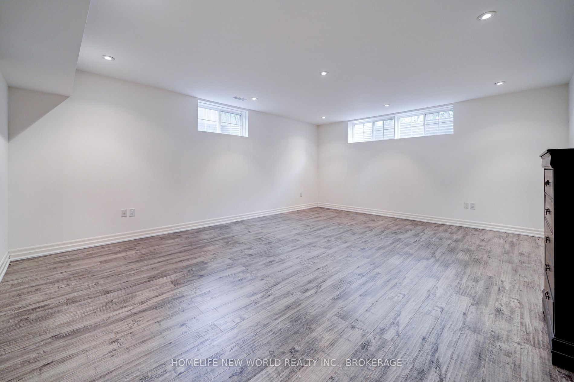 8 Shady Oaks Crescent
