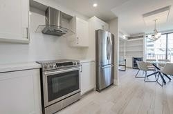 33 Harbour Sq, #834