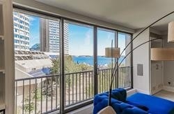 33 Harbour Sq, #834