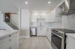 33 Harbour Sq, #834