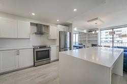 33 Harbour Sq, #834