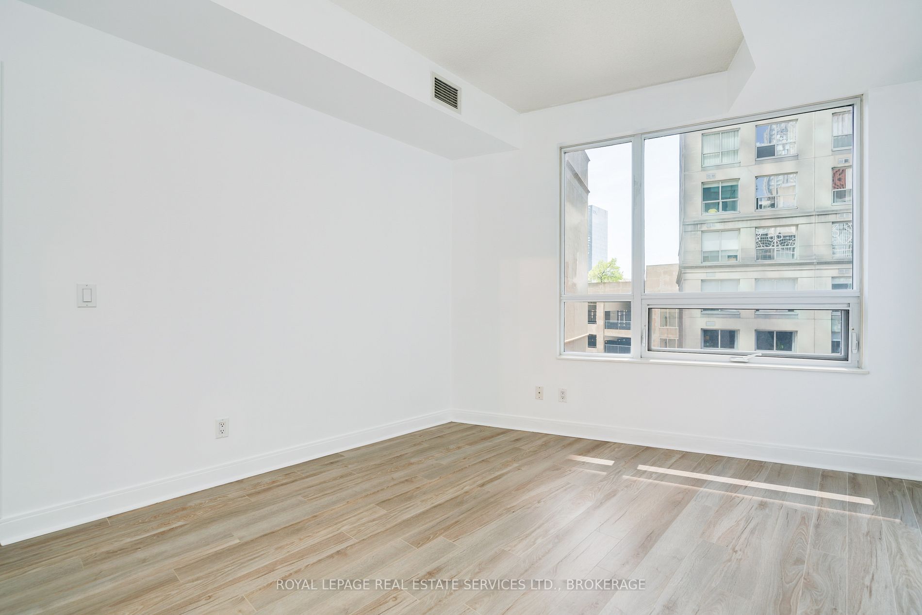 1 Scott St, #503