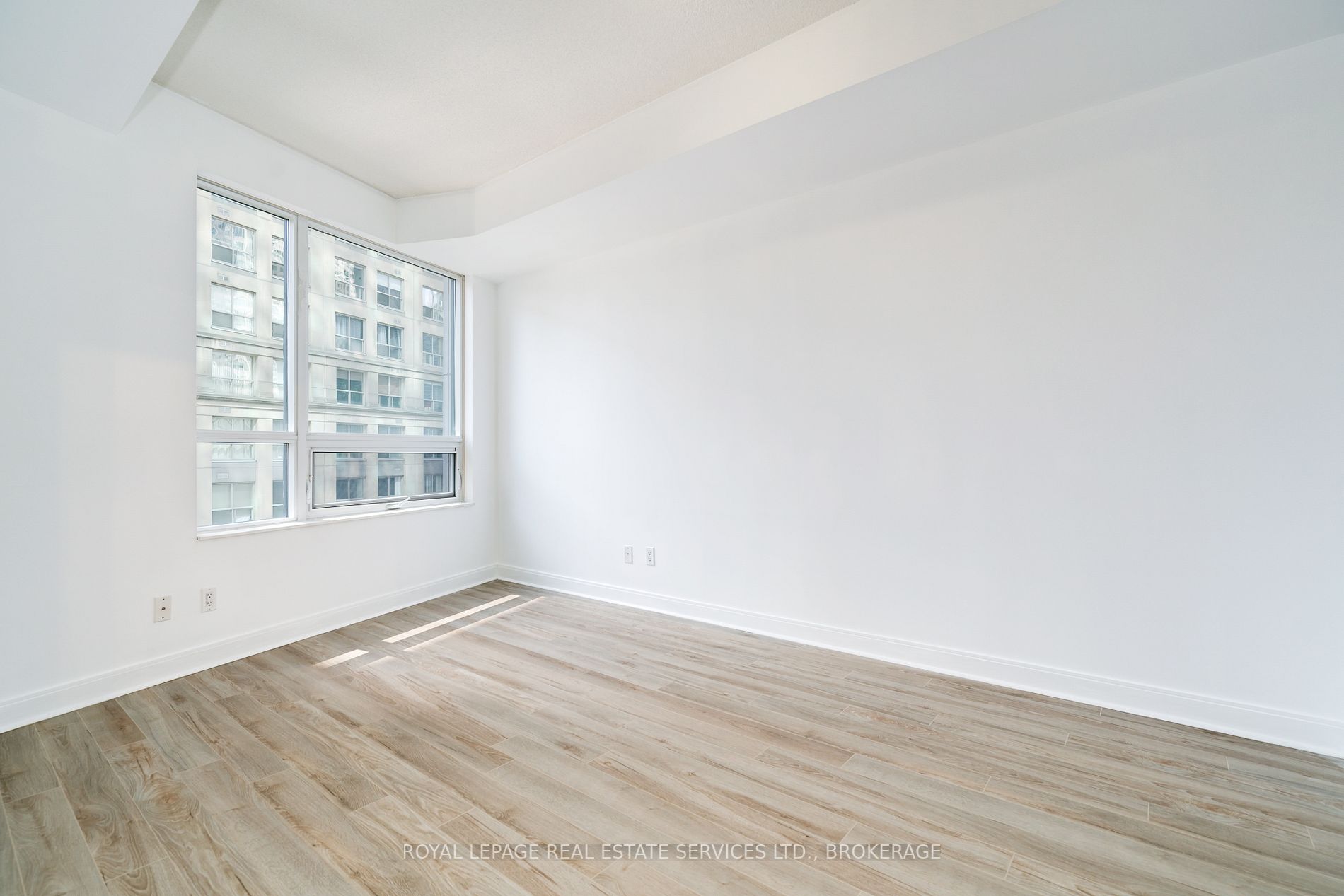 1 Scott St, #503