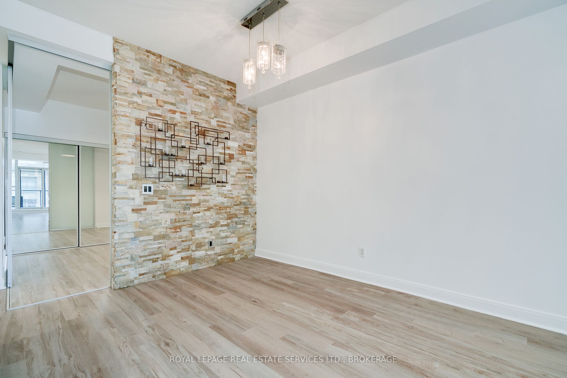Listing C6005565 - Large Photo # 15