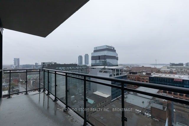 460 Adelaide St E, #1911