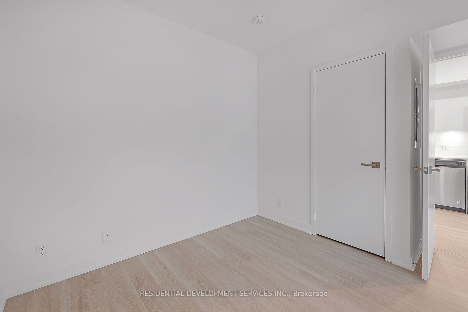 30 Tretti Way, #1001