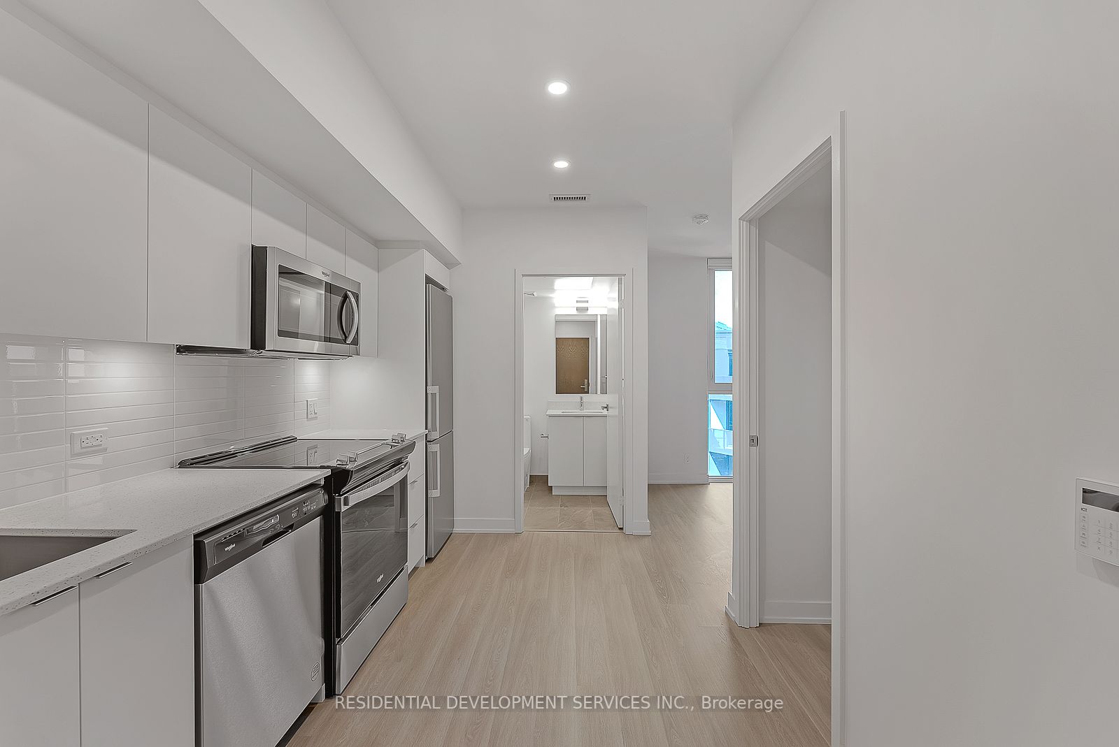 30 Tretti Way, #1001