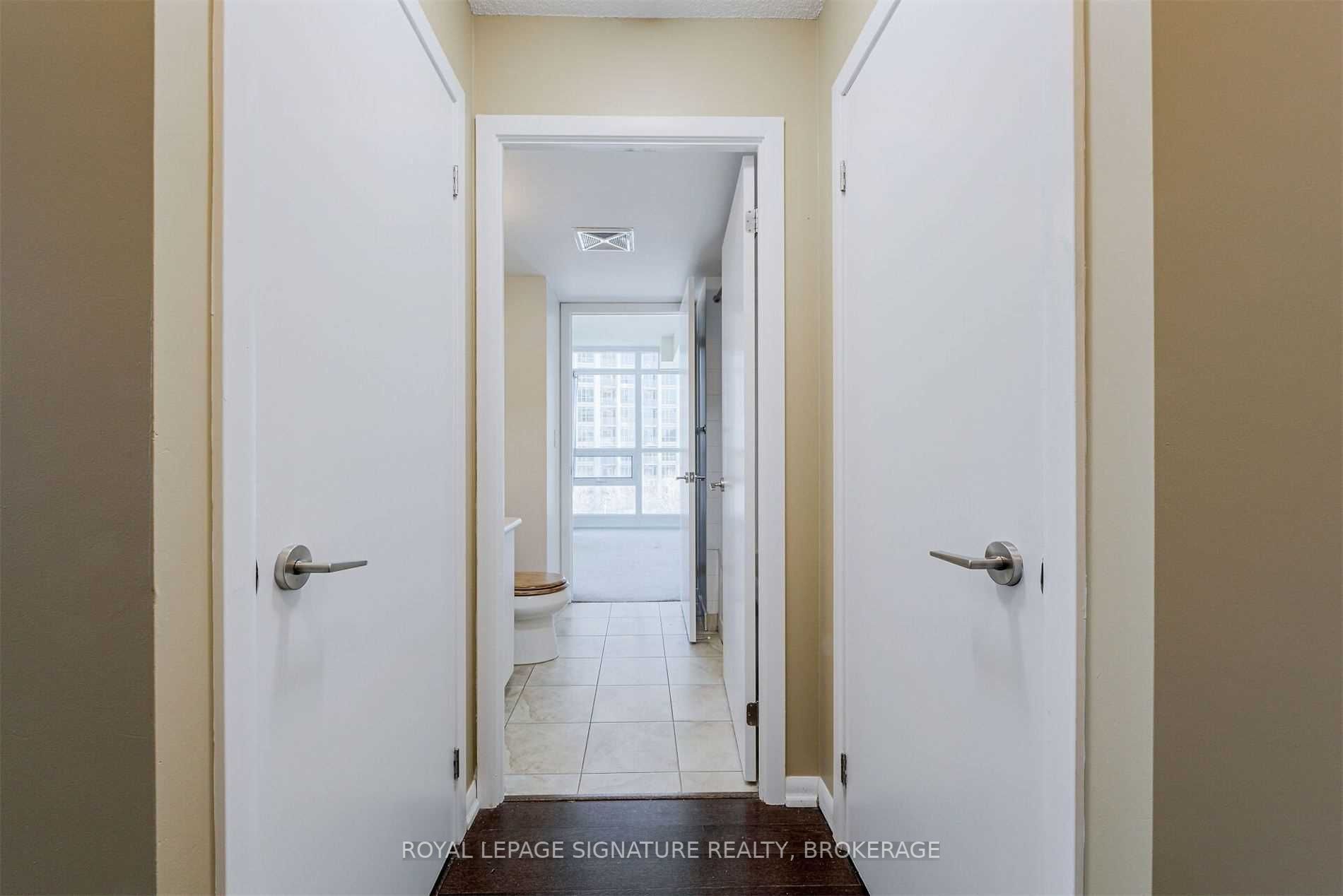 215 Fort York Blvd, #420