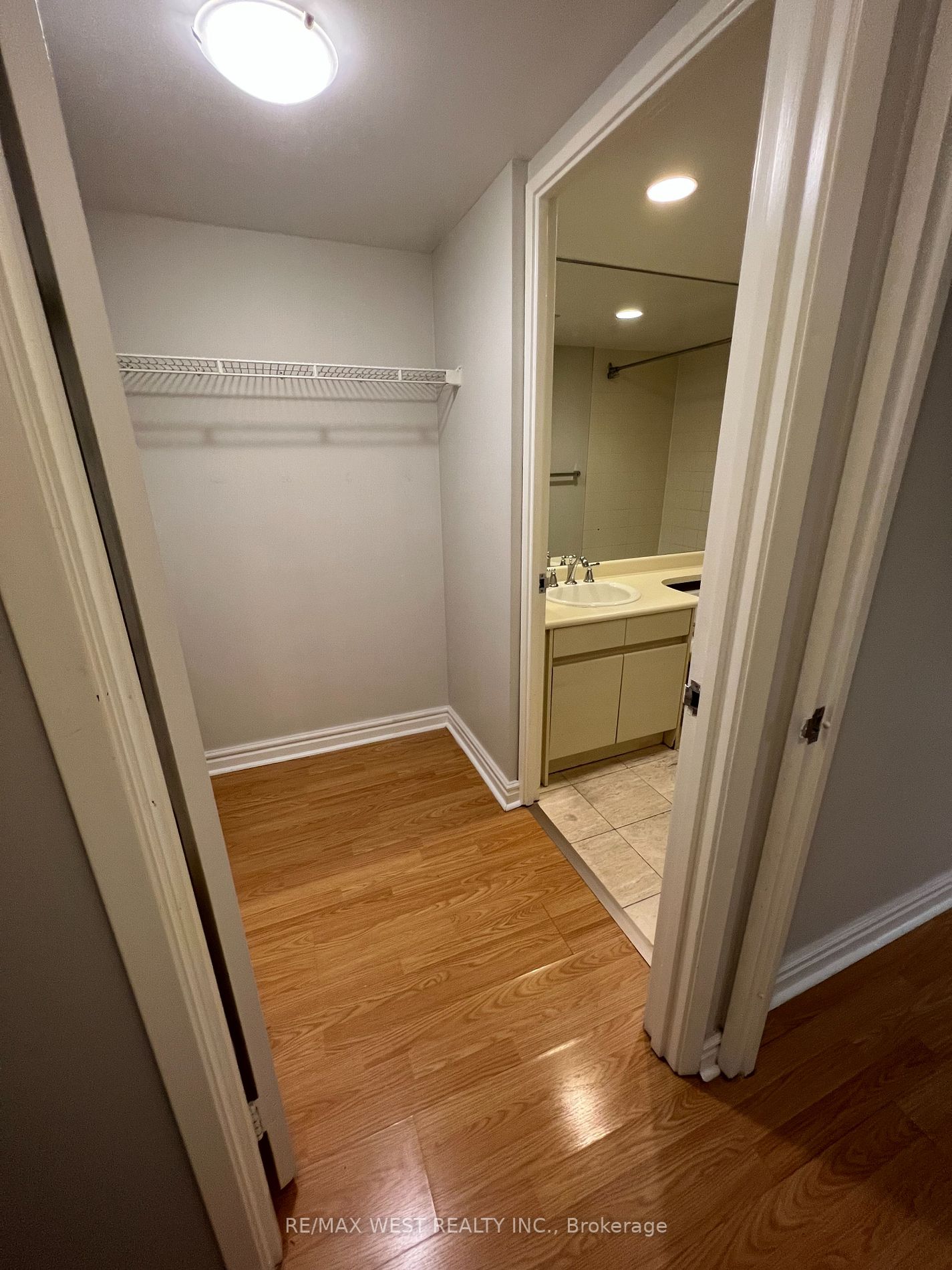 33 University Ave, #303
