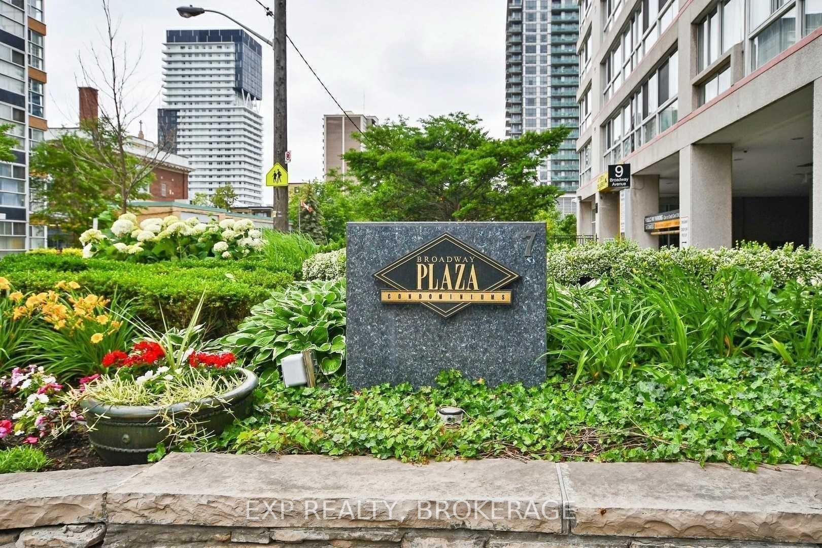 7 Broadway Ave, #604