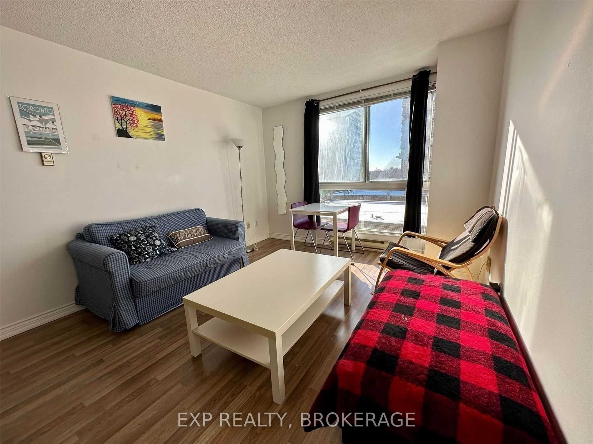 7 Broadway Ave, #604