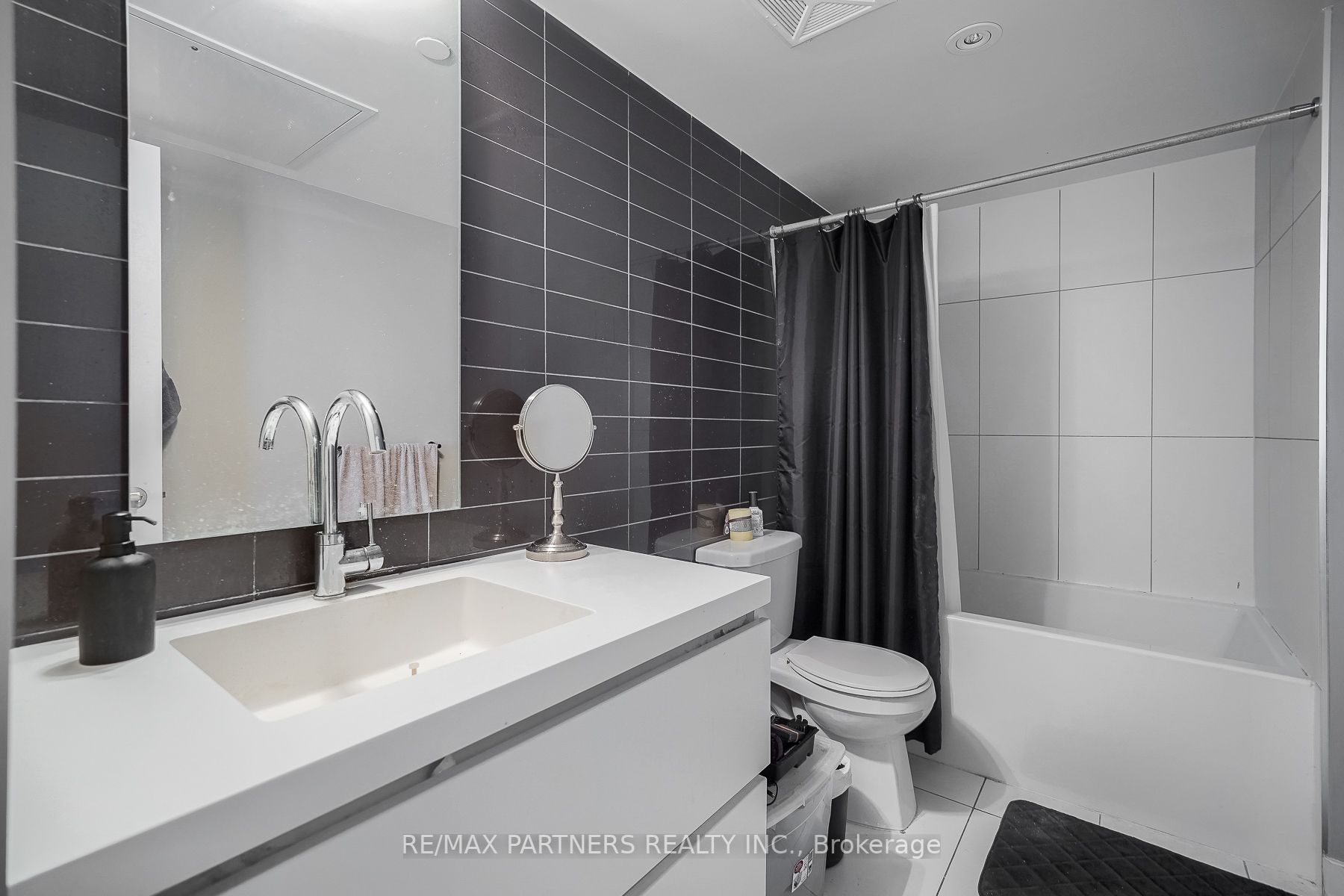 Listing C6007880 - Large Photo # 7