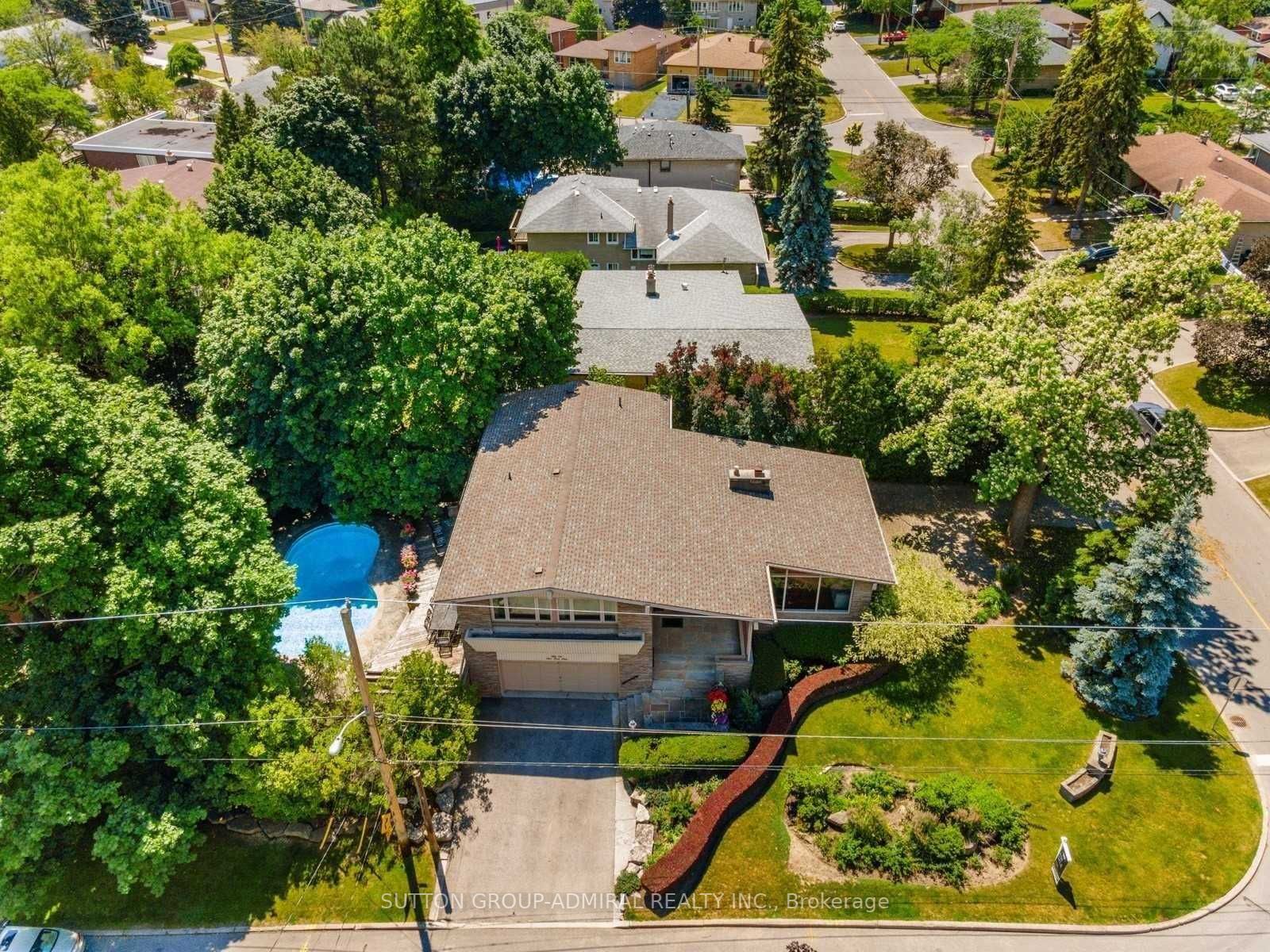 51 Blue Forest Dr