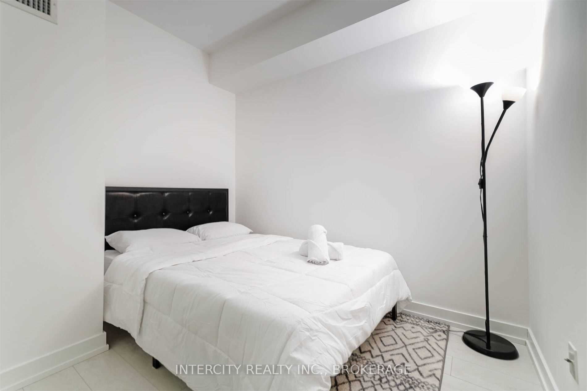 19 Western Battery Rd, #2709