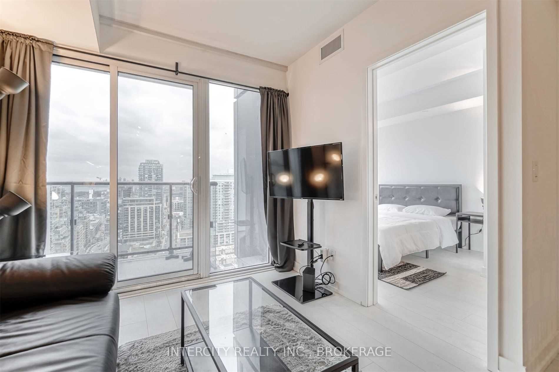 19 Western Battery Rd, #2709