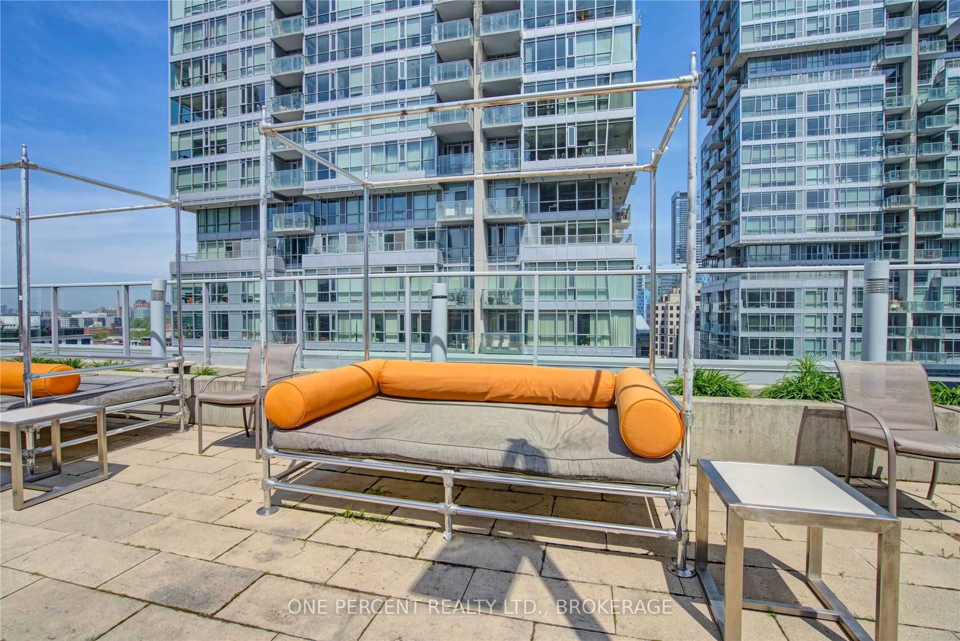 21 Nelson St, #516