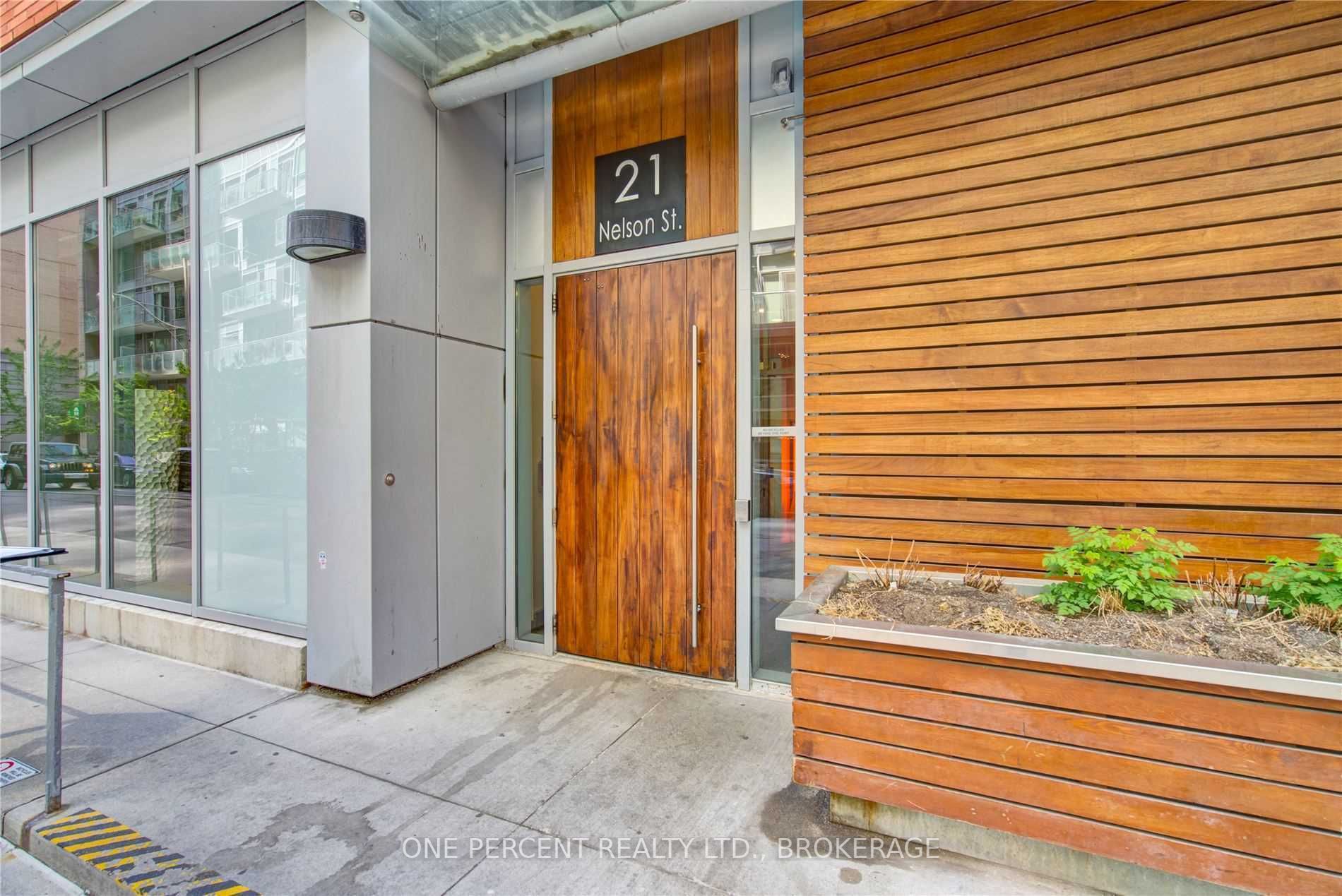 21 Nelson St, #516