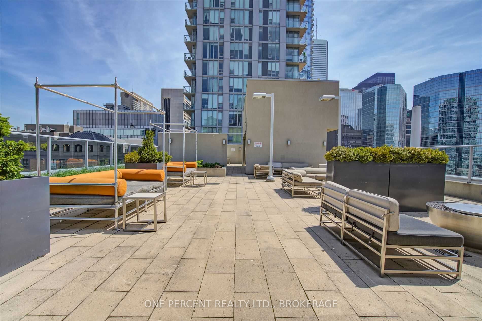 21 Nelson St, #516