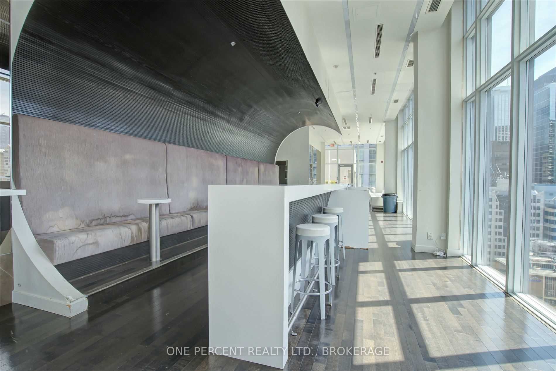 21 Nelson St, #516