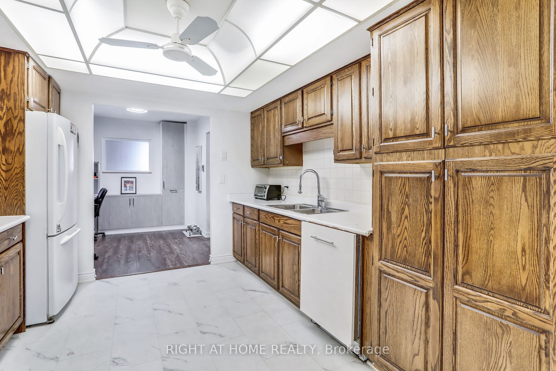 Listing C6009380 - Large Photo # 28