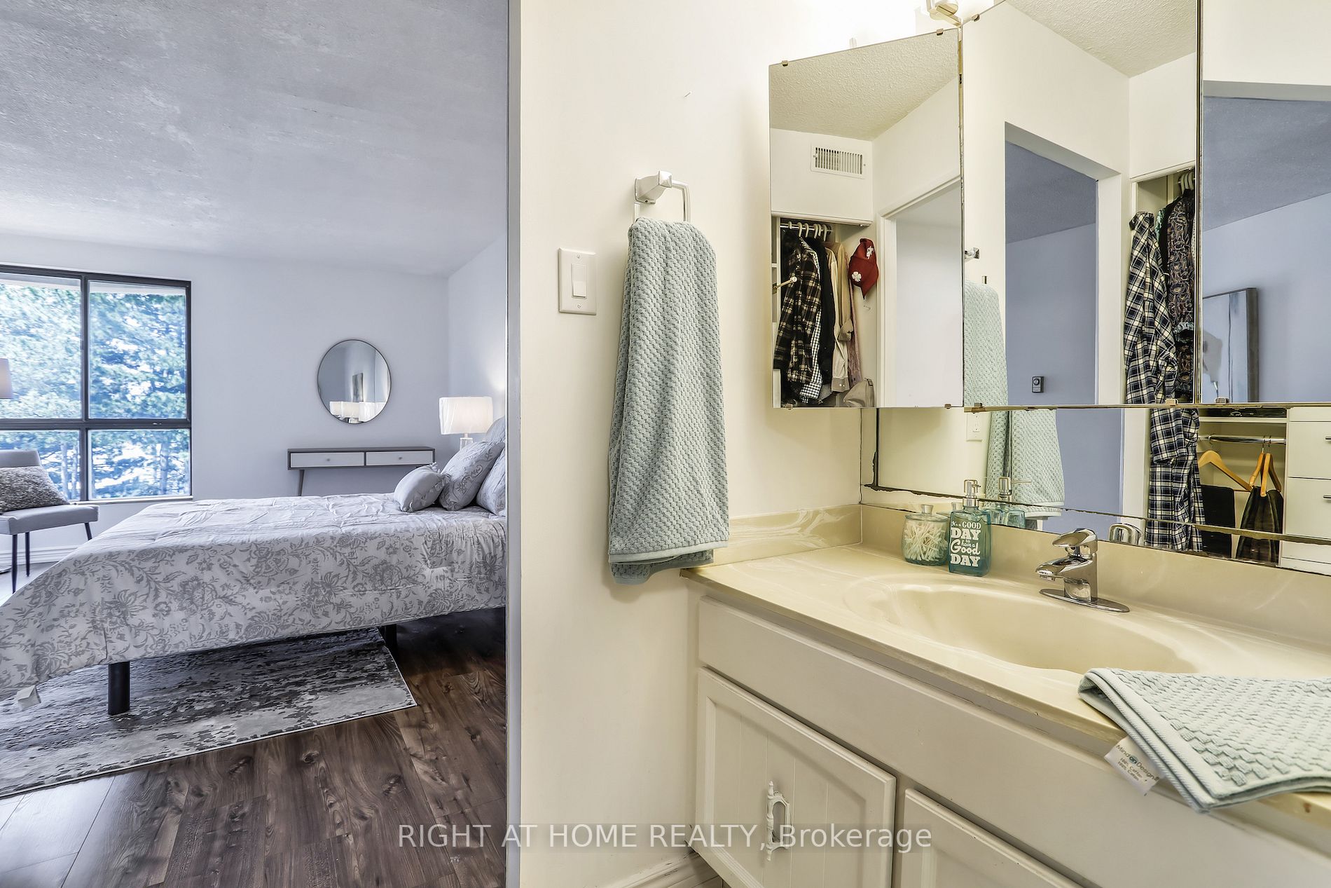Listing C6009380 - Large Photo # 19