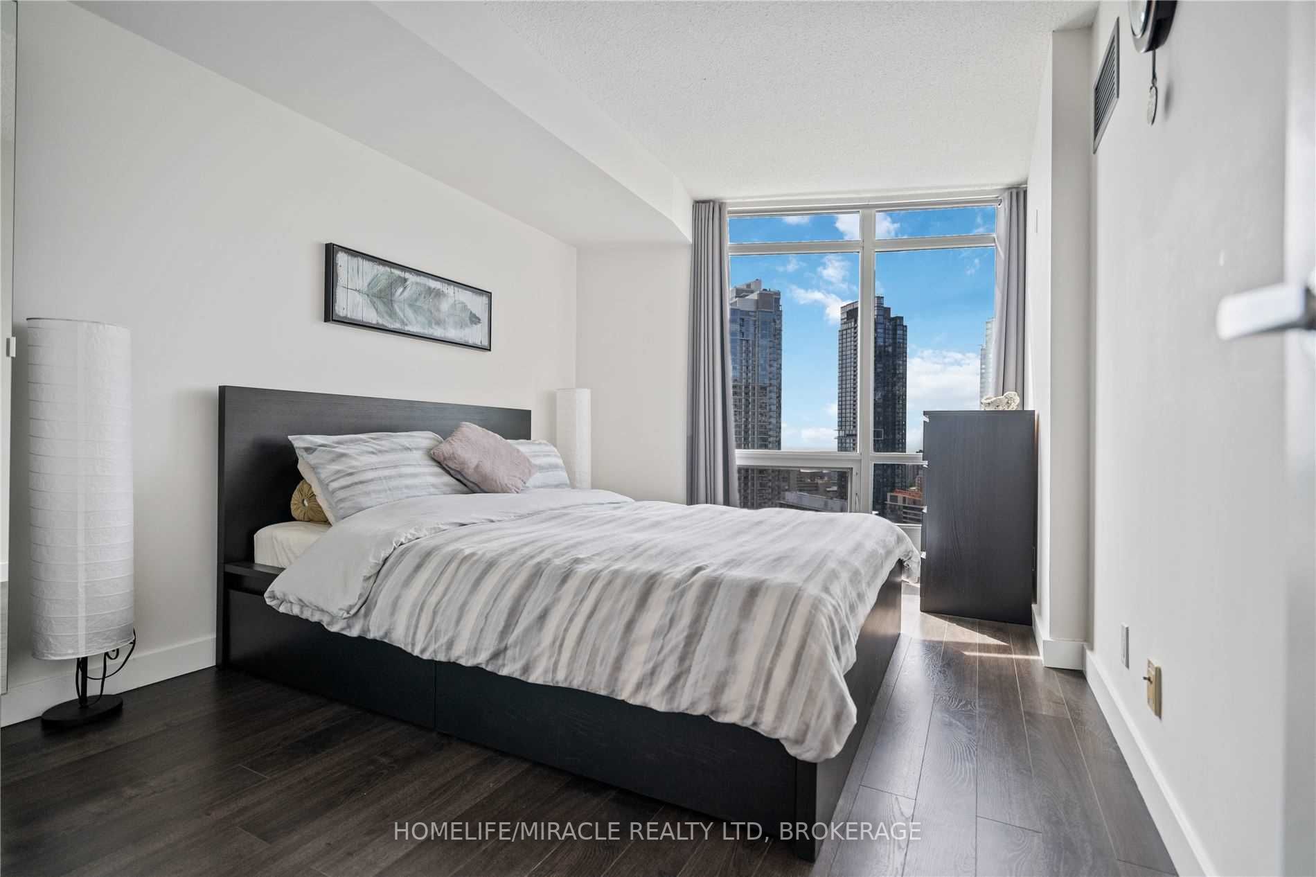 361 Front St W, #2506